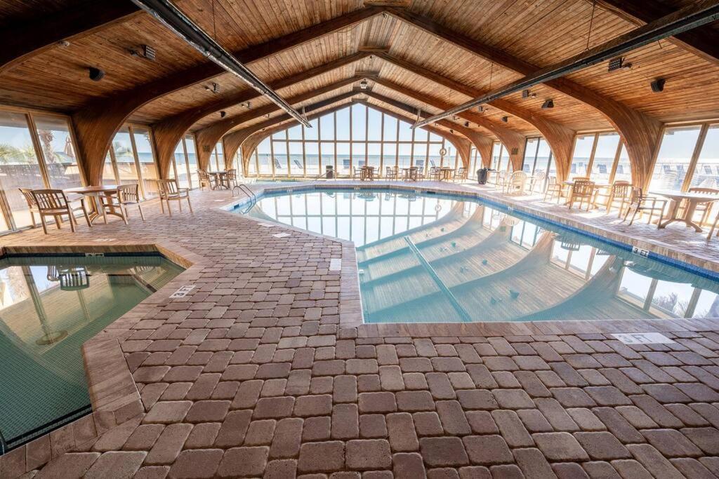 New Ocean Annie'S Oceanview Studio Heated Pools! شاطئ ميرتل المظهر الخارجي الصورة